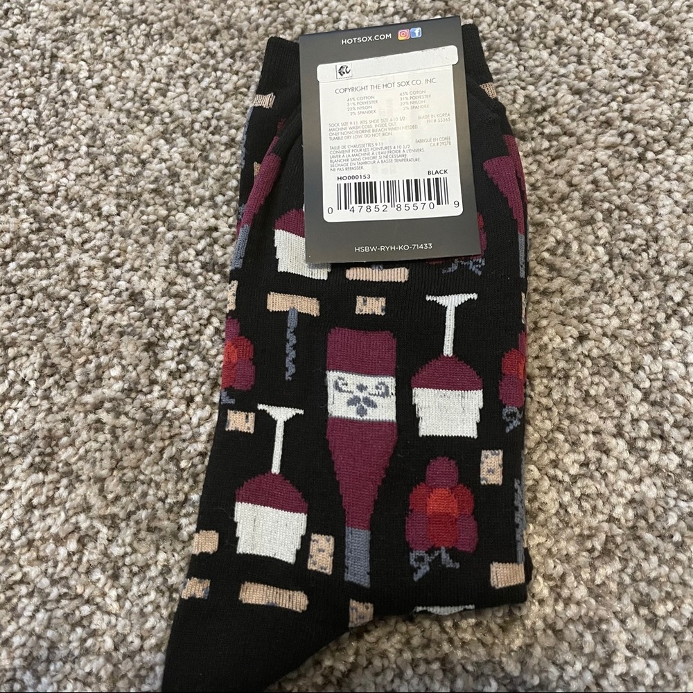 NWT Wine socks - Picture 2 of 3